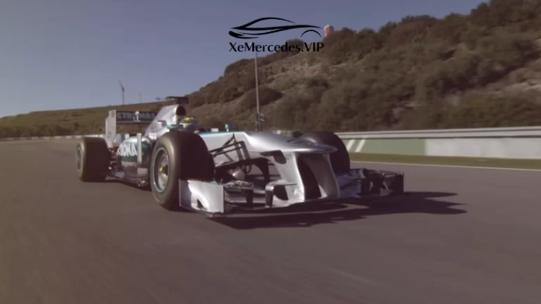 Khám phá Mercedes F1 W04: Chiếc Xe Đua Đã Làm Đảo Lộn Thế Giới F1!